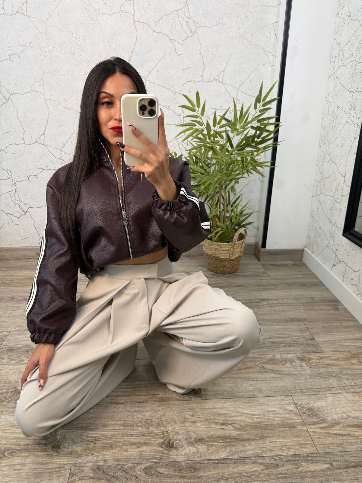 BOMBER POLIPEL ZENDAYA BURDEOS