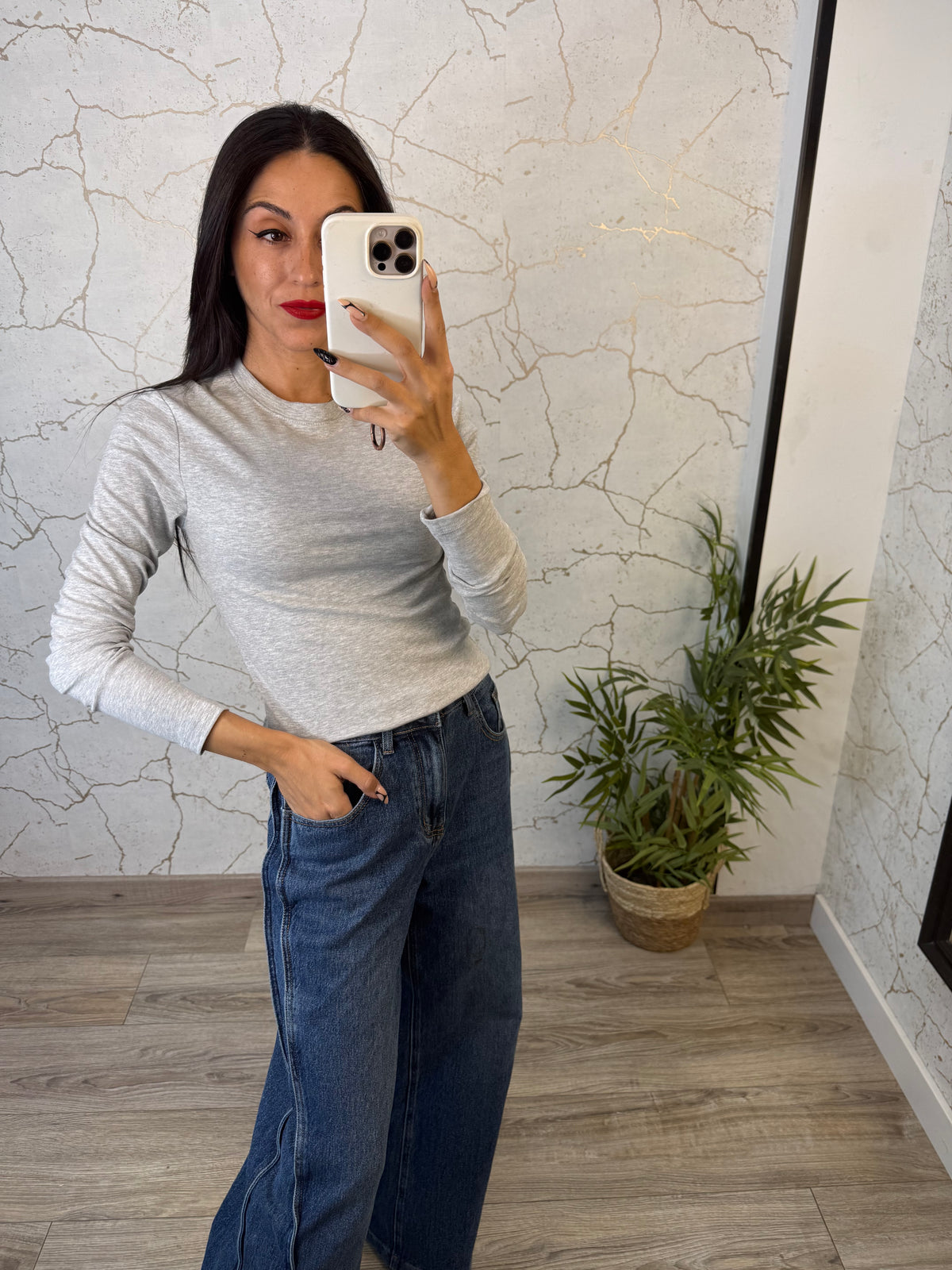 CAMISETA BASIC CUELLO REDONDO