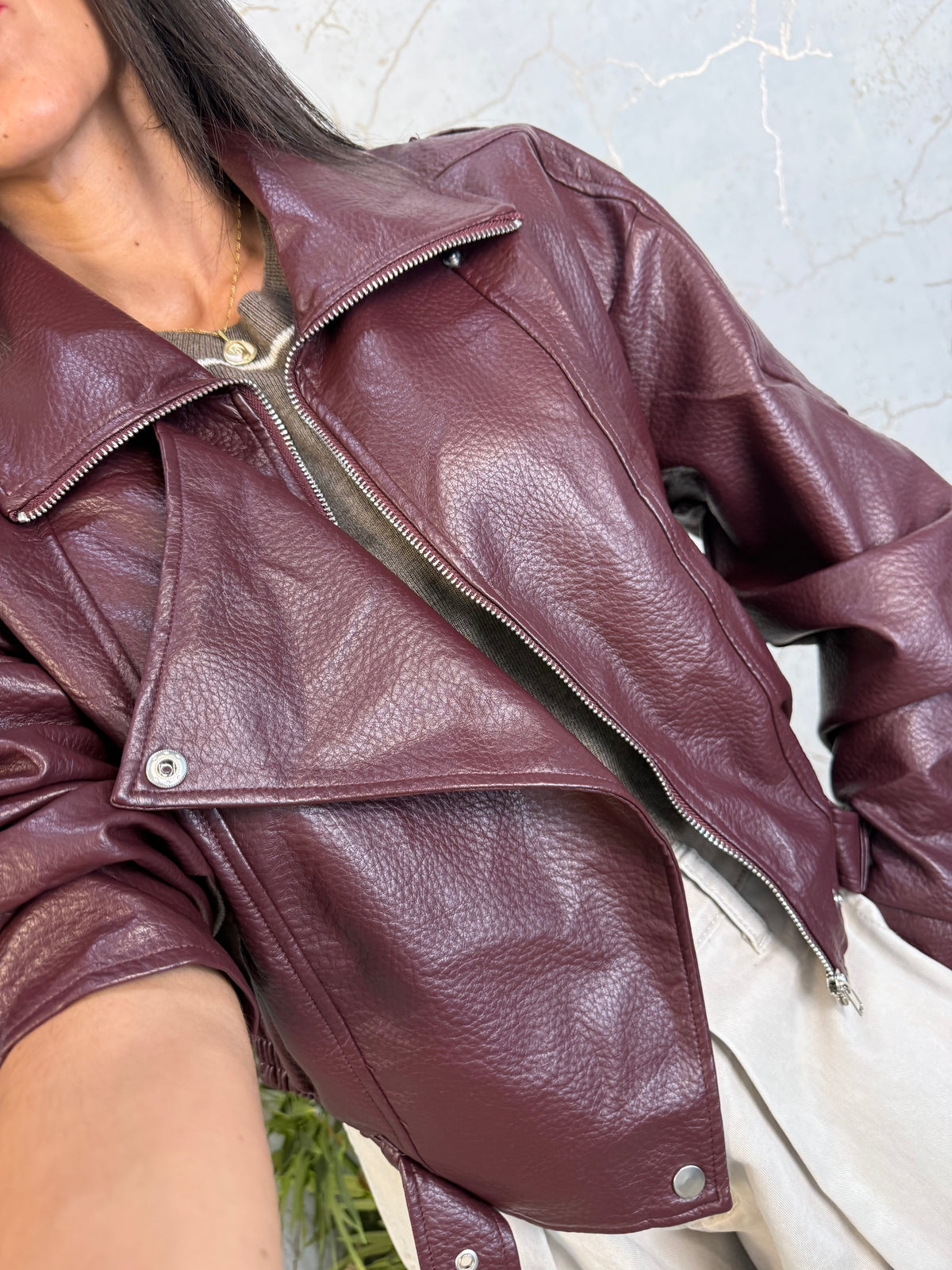 CHAQUETA CROP BURDEOS