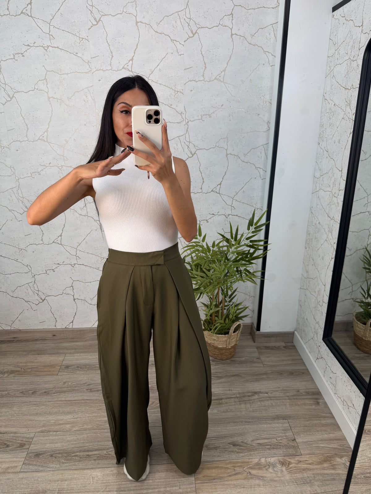 PANTALÓN NICOL KAKI