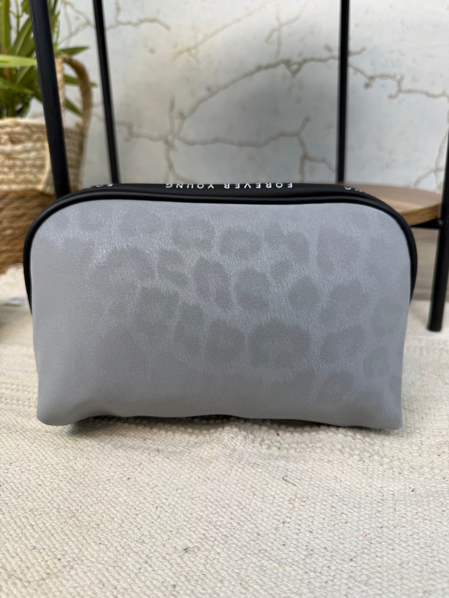NECESER LEOPARDO