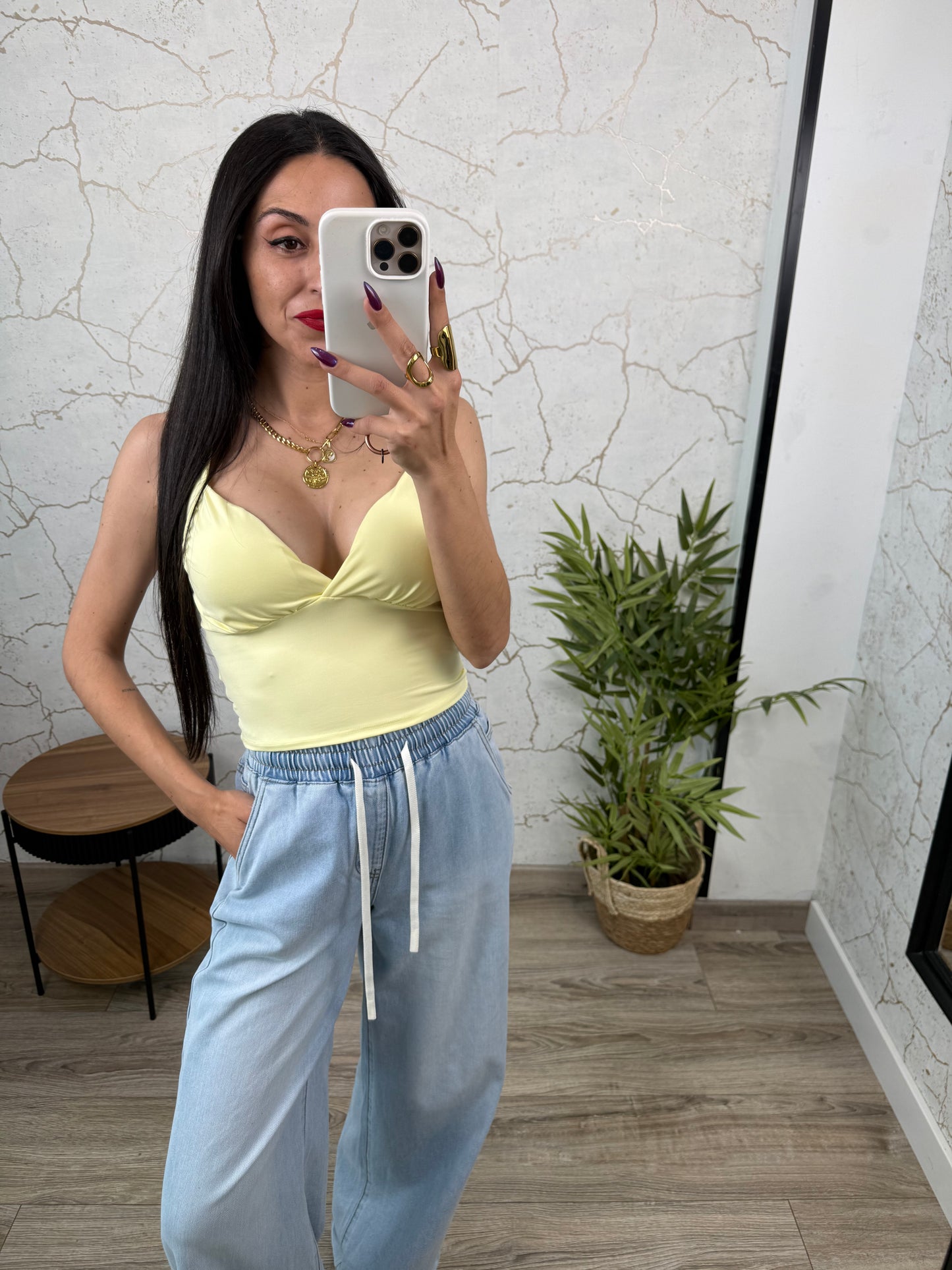TOP DANIELA