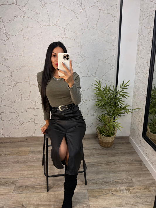 FALDA MIDI ENCERADA NEGRA