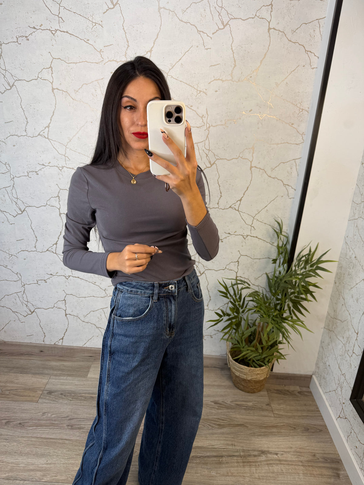 CAMISETA BASIC CUELLO REDONDO