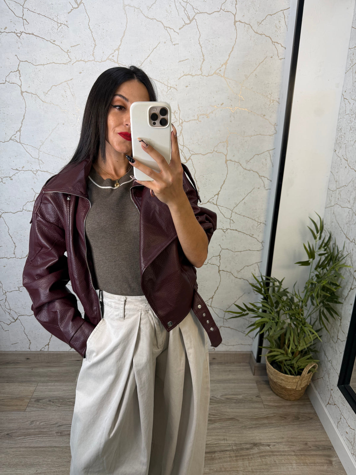 CHAQUETA CROP BURDEOS