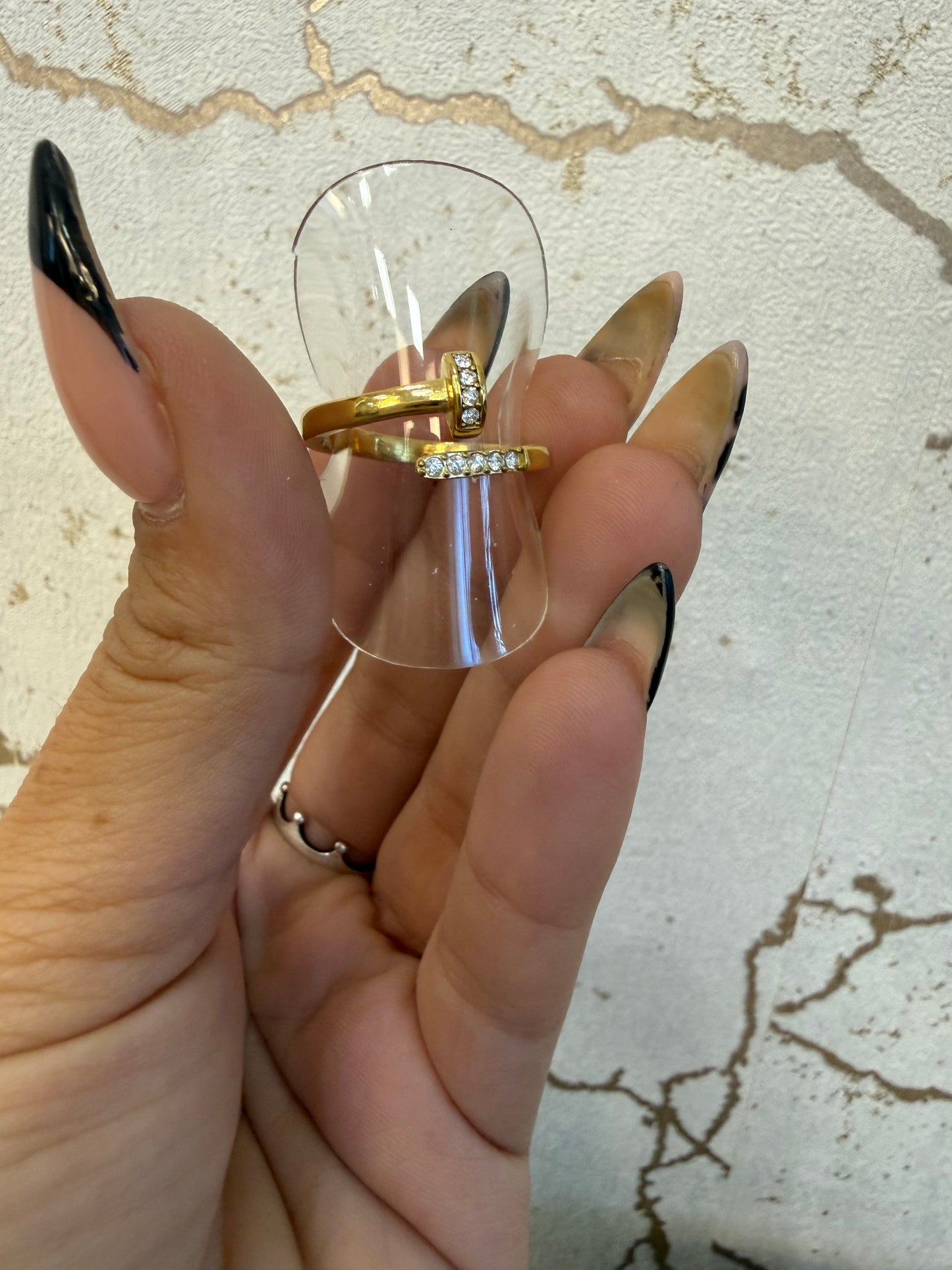 ANILLO CLAVO
