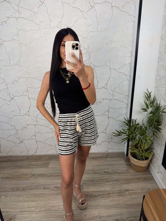 SHORT PUNTO