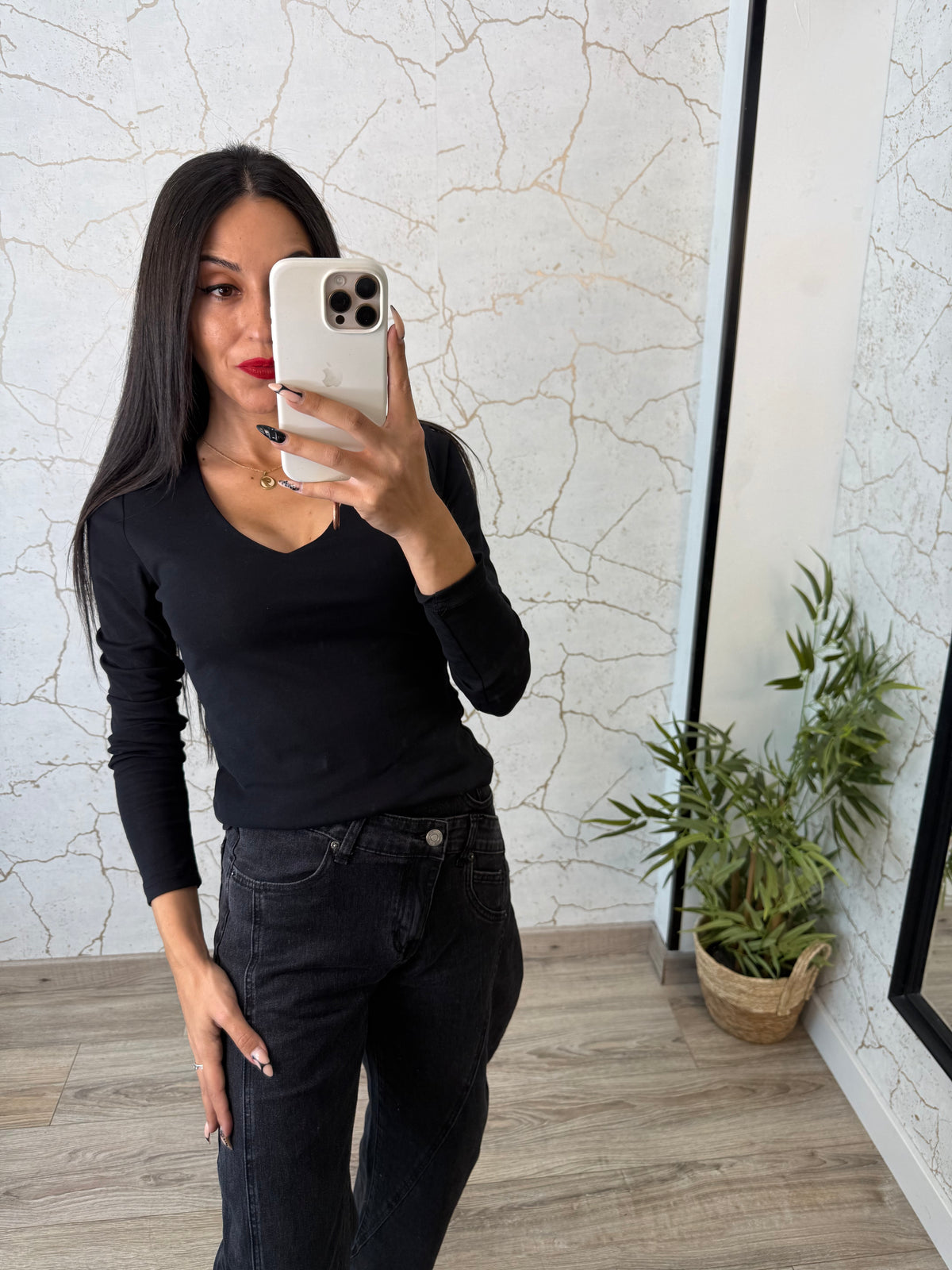 CAMISETA BASIC V