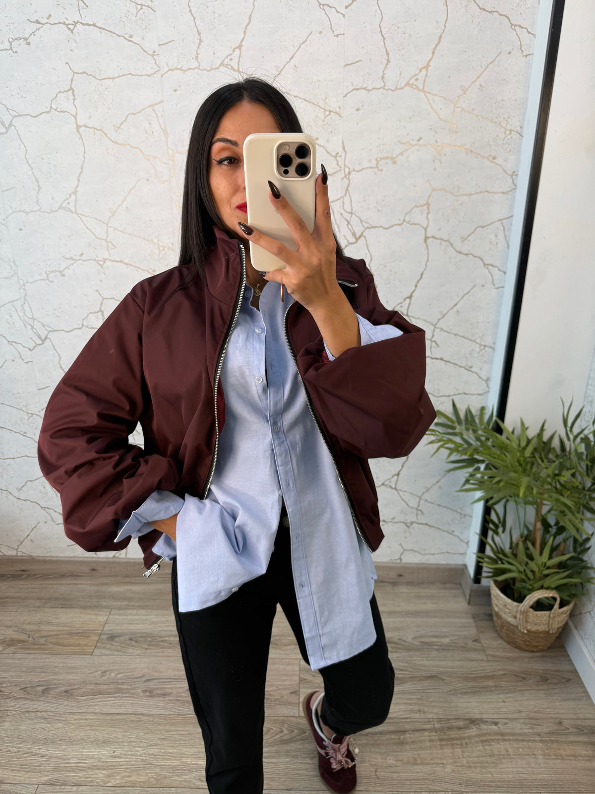 CHAQUETA NIKY BURDEOS