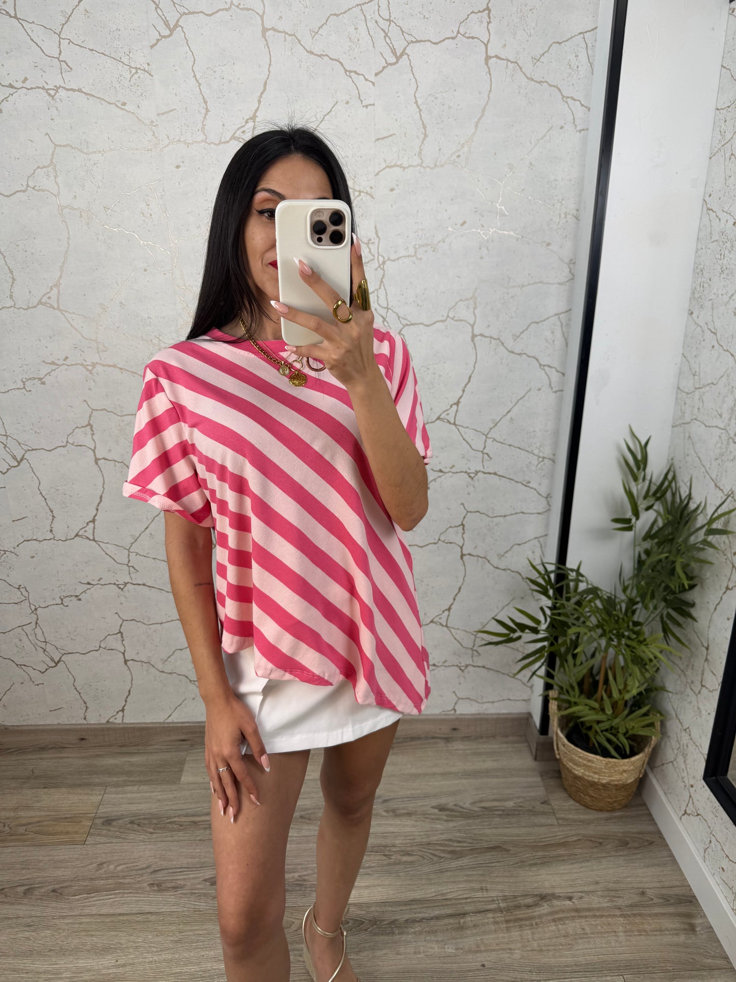 CAMISETA ASIMÉTRICA