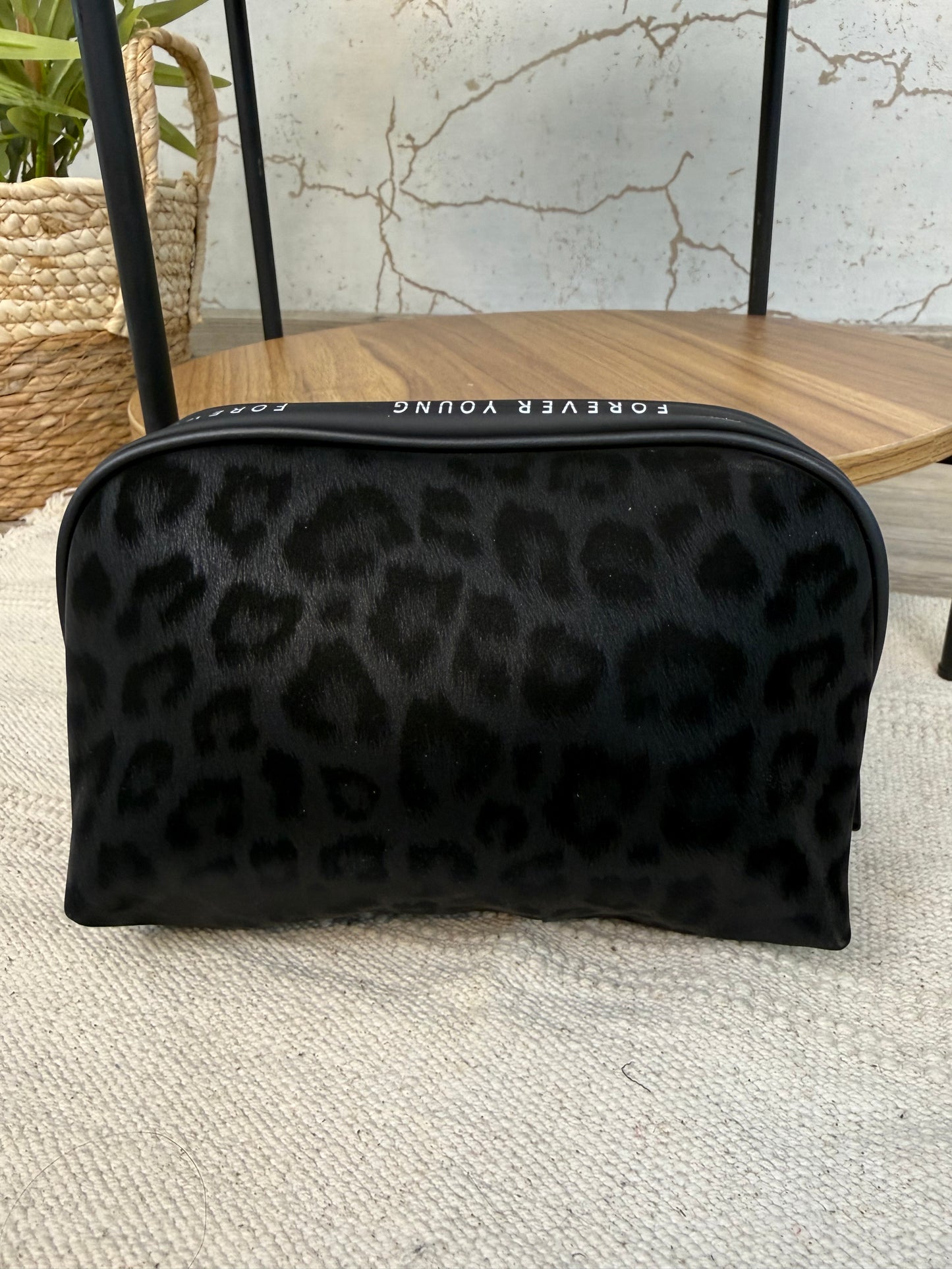 NECESER LEOPARDO