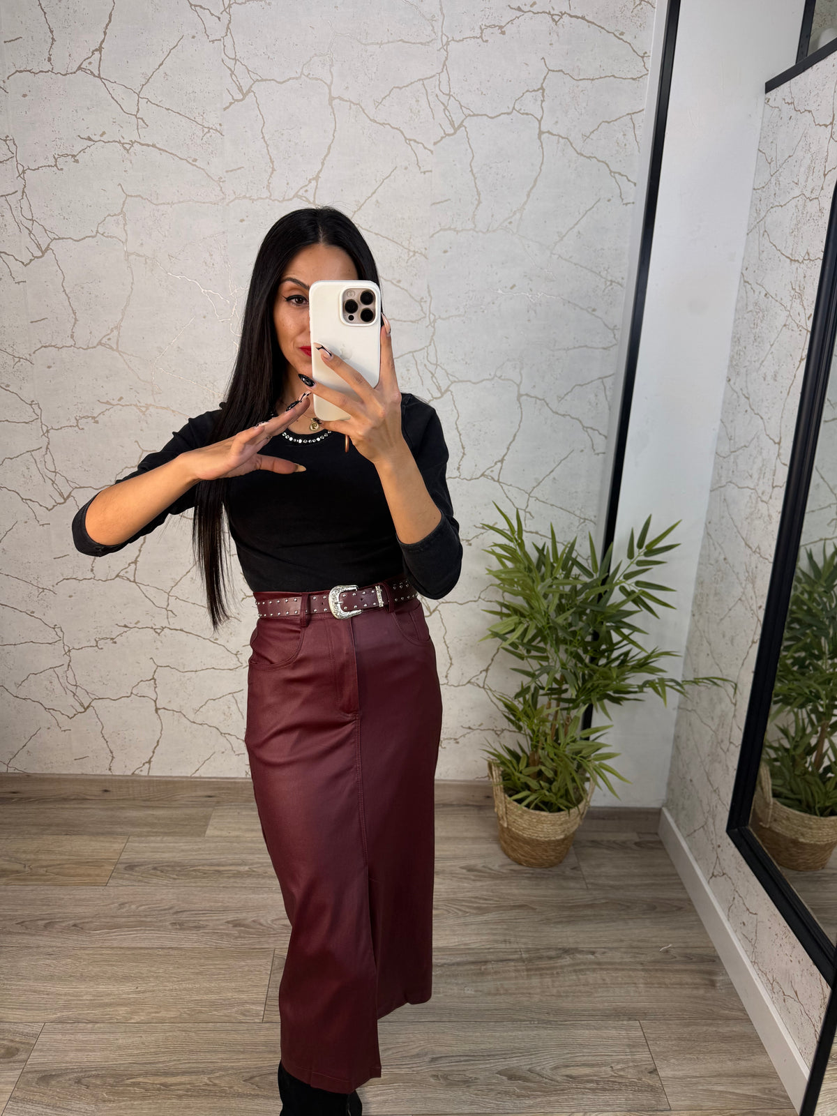 FALDA MIDI ENCERADA BURDEOS