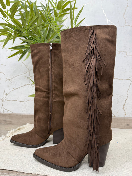 BOTA FLECO CHOCOLATE